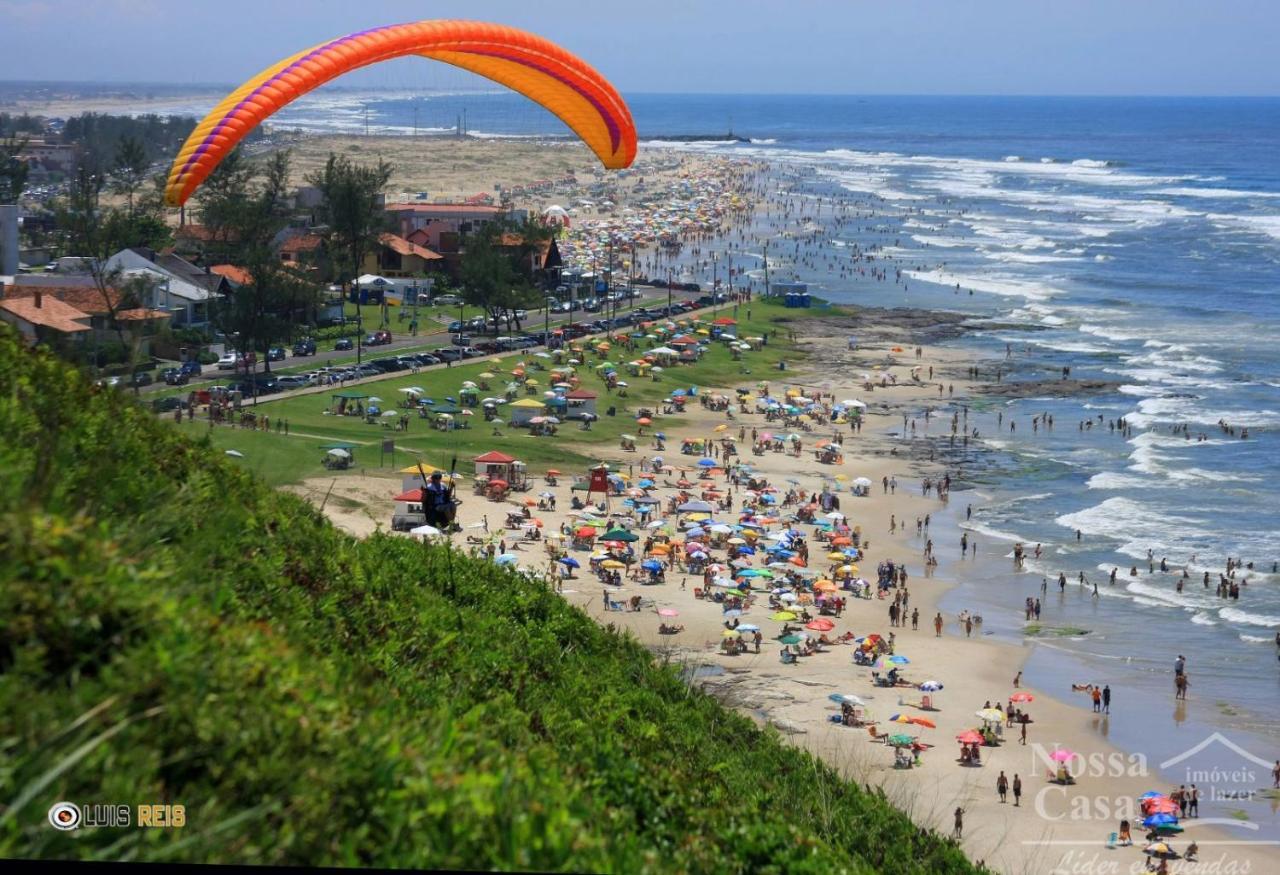 Vila Casa De 2 Quartos Com 2 Ares-Condicionados Em Torres-Rs - Na Mais Bela Praia Gaucha - Cozinha - Banheiro - Tv Smart 32 E Wi-Fi - Estacionamento - Anfitria Superhost No Bnb Exteriér fotografie