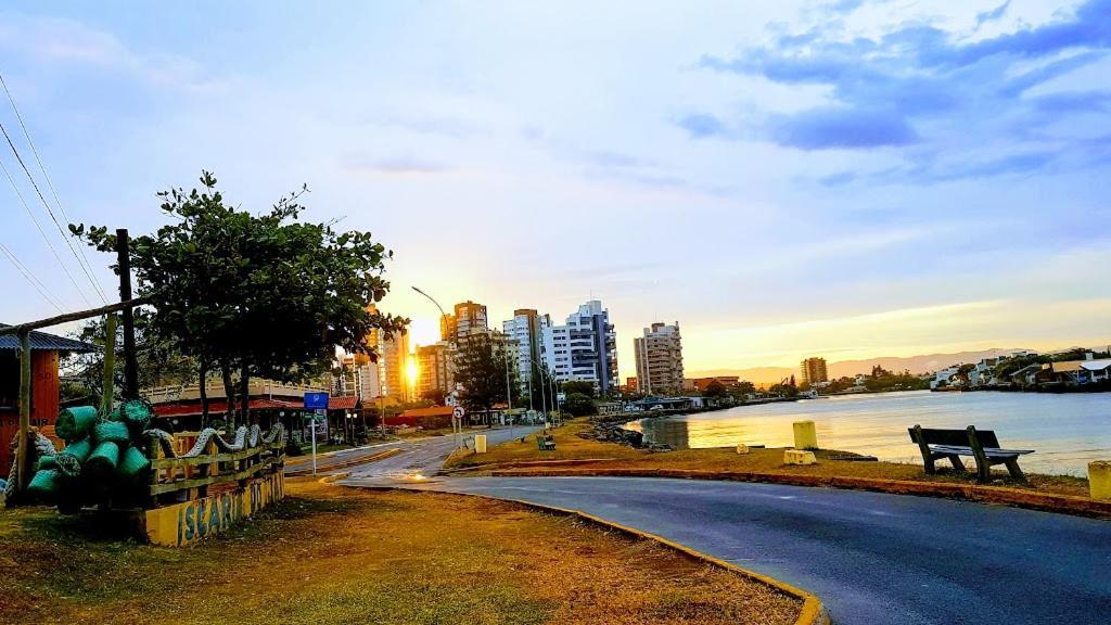 Vila Casa De 2 Quartos Com 2 Ares-Condicionados Em Torres-Rs - Na Mais Bela Praia Gaucha - Cozinha - Banheiro - Tv Smart 32 E Wi-Fi - Estacionamento - Anfitria Superhost No Bnb Exteriér fotografie