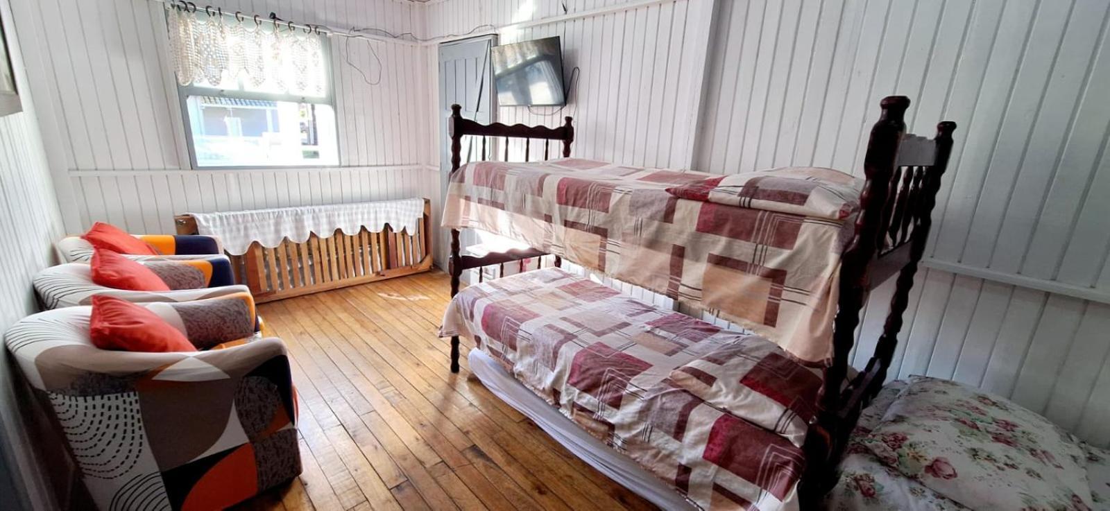 Vila Casa De 2 Quartos Com 2 Ares-Condicionados Em Torres-Rs - Na Mais Bela Praia Gaucha - Cozinha - Banheiro - Tv Smart 32 E Wi-Fi - Estacionamento - Anfitria Superhost No Bnb Exteriér fotografie
