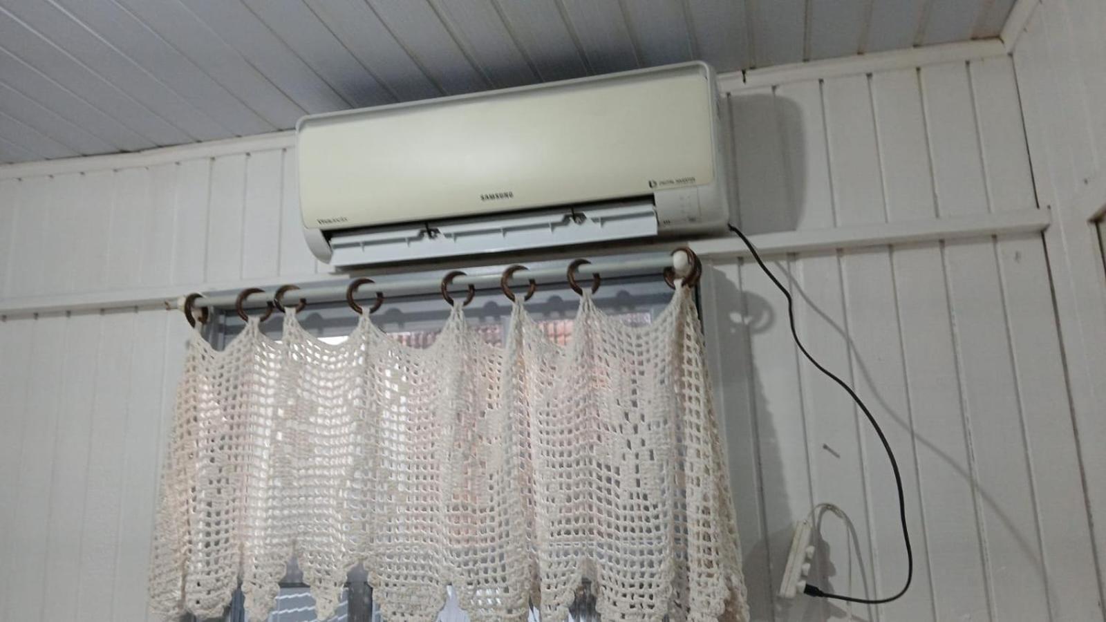 Vila Casa De 2 Quartos Com 2 Ares-Condicionados Em Torres-Rs - Na Mais Bela Praia Gaucha - Cozinha - Banheiro - Tv Smart 32 E Wi-Fi - Estacionamento - Anfitria Superhost No Bnb Exteriér fotografie